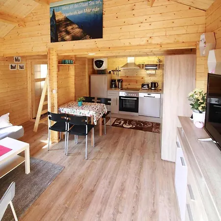 Wunderschoenes Blockbohlenhaus Am Plauer *
